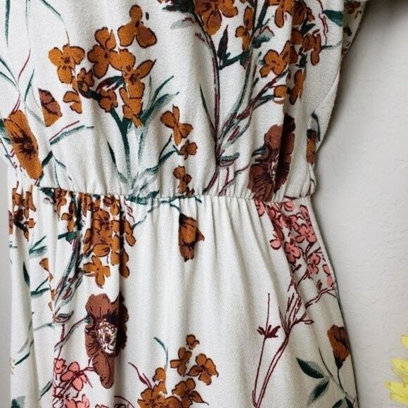 Parc & Lex Lace Up Off Shoulder Floral Dress - Picture 9 of 16